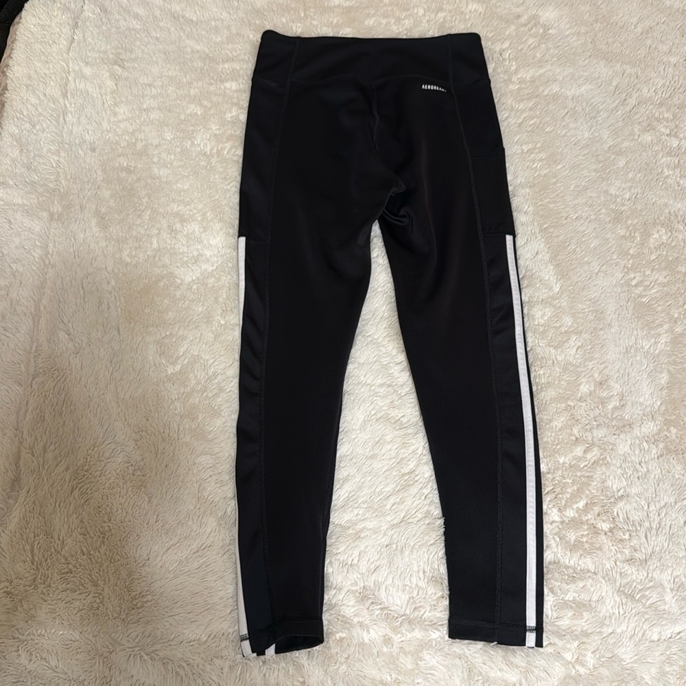 Adidas legging size medium - Picture 2 of 4